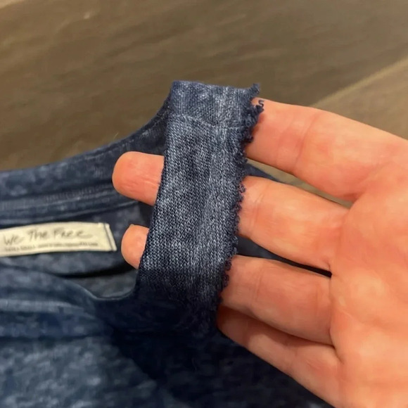 Free People We The Free Blue Chill Out top size XS - Picture 6 of 8